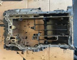 Поддон масляный двигателя для Audi A4 / B7 (2005-2007)  запчасти бу