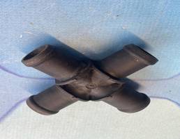 Фланец водяного охлаждения для Audi A3 / 8P1 (2003-2013)  запчасти бу