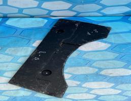 Крышка инструментального ящика для VW Passat B6 (2005-2010)  запчасти бу