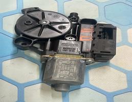 Моторчик стеклоподъемника передний правый для VW Polo 5 (2009-2015)  запчасти бу