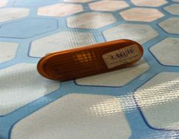 Повторитель поворота в крыло для VW Passat B5 (1996-2000)  запчасти бу