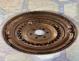 Маховик для VW Golf VII (2012-2017)  запчасти бу