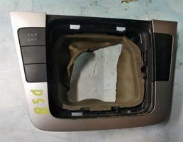 Накладка декоративная на торпедо для VW Passat B6 (2005-2010)  запчасти бу