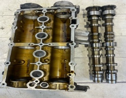 Крышка клапанная для VW Golf V (2003-2009)  запчасти бу