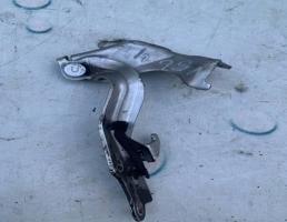 Петля капота правая для Lexus RX 400h (2003-2009)  запчасти бу