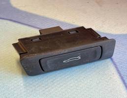 Кнопка открывания багажника  для Audi A7 (2011-)  запчасти бу