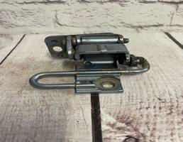 Петля двери нижняя задняя левая для VW Passat B6 (2005-2010)  запчасти бу