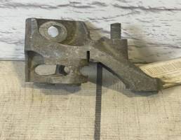 Кронштейн АКПП левый для Audi A4 / B7 (2005-2007)  запчасти бу