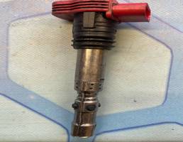 Катушка зажигания  для Audi A6 / C5 (1997-2004)  запчасти бу