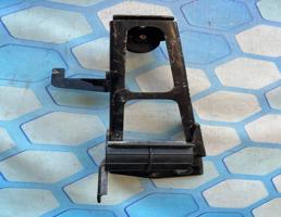 Кронштейн (сопут. товар) для Skoda Octavia / A5 1Z / (2004-2013)  запчасти бу