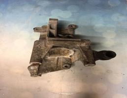 Корпус помпы для MINI Countryman R60 (2010-2016)  запчасти бу