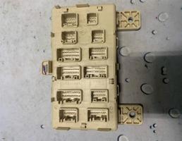 Блок предохранителей  для Lexus RX 400h (2003-2009)  запчасти бу