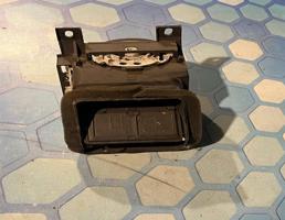 Дефлектор воздушный правый для Opel Vectra C (2002-2008)  запчасти бу