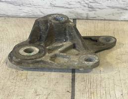 Кронштейн кпп для Volvo S40 IV (2004-2012)  запчасти бу