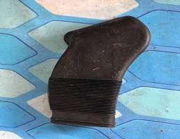 Патрубок воздуховод ДВС для Audi A6 / C5 (1997-2004)  запчасти бу