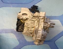 Замок двери задней левой для Audi A8 4H (2010-2017)  запчасти бу