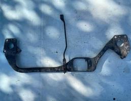 Балка передняя поперечная подрамник для Audi A4 / B5 (1994-2001)  запчасти бу