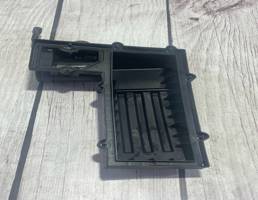 Корпус воздушного фильтра для VW Golf V (2003-2009)  запчасти бу