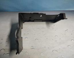 Крепление АКБ (корпус/подставка) для Ford Focus II (2005-2008) Дорестайлинг  запчасти бу