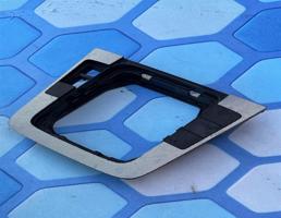 Накладка декоративная на торпедо для VW Passat B6 (2005-2010)  запчасти бу