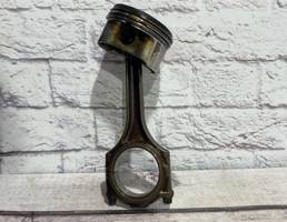 Поршень в сборе с шатуном для Audi A4 / B6 (2000-2004)  запчасти бу