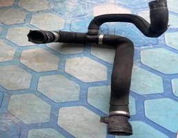 Патрубок охлаждения для Audi A6 / C6 4F (2004-2011)  запчасти бу