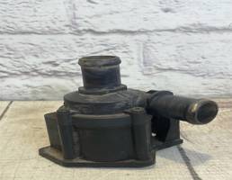 Насос водяной дополнительный для Audi A5 / S5 / 8T / Coupe / Sportback (2008-2016)  запчасти бу