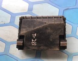 Крышка блока предохранителей для VW Passat B6 (2005-2010)  запчасти бу