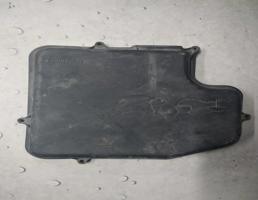 Крышка блока предохранителей для Audi A6 / C5 (1997-2004)  запчасти бу