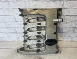 Клапанная крышка для Audi A4 / B6 (2000-2004)  запчасти бу