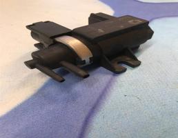 Клапан электромагнитный для Audi A4 / B6 (2000-2004)  запчасти бу