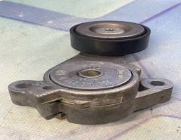 Ролик натяжителя ремня для VW Golf V (2003-2009)  запчасти бу