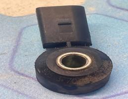 Датчик детонации  для Skoda Fabia 2 (2007-2015)  запчасти бу