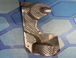 Экран тепловой для VW Touareg 1 (2002-2007)  запчасти бу