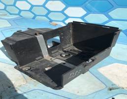 Крепление АКБ (корпус/подставка) для Ford Focus II (2008-2011) Рестайлинг  запчасти бу