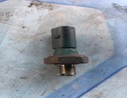 Датчик давления масла для Skoda Roomster (2006-2015)  запчасти бу