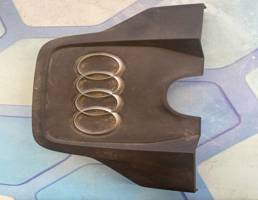 Накладка декоративная на двигатель  для Audi A4 / B8 (2007-2015)  запчасти бу