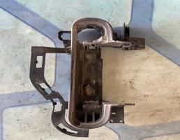 Кронштейн ручки двери для Audi A6 / C6 4F (2004-2011)  запчасти бу