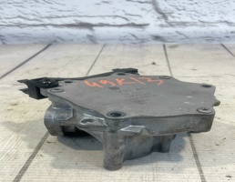 Насос вакуумный для Audi A5 / S5 / 8T / Coupe / Sportback (2008-2016)  запчасти бу