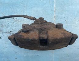 Суппорт передний левый для VW Passat B6 (2005-2010)  запчасти бу