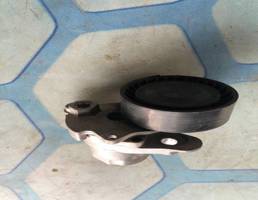 Натяжитель приводного ремня для Audi A3 III / 8V (2013-2016)  запчасти бу