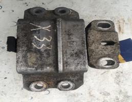 Опора двигателя верхняя для VW Passat B6 (2005-2010)  запчасти бу