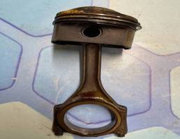 Поршень в сборе с шатуном для Audi A6 / C6 4F (2004-2011)  запчасти бу