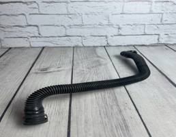 Патрубок вентиляции картерных газов для Audi A7 (2011-)  запчасти бу