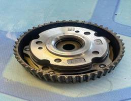 Механизм изменения фаз ГРМ для Audi A1 (2010-)  запчасти бу