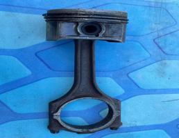 Поршень в сборе с шатуном для Audi A6 / C5 (1997-2004)  запчасти бу