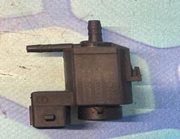 Клапан электромагнитный для Volvo XC90 (2002-2015)  запчасти бу