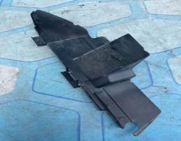 Воздуховод радиатора правый для VW Touareg 1 (2002-2007)  запчасти бу