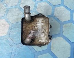 Радиатор масляный для Audi A6 / C6 4F (2004-2011)  запчасти бу