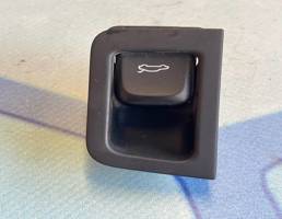 Кнопка открывания багажника  для Audi A7 (2011-)  запчасти бу